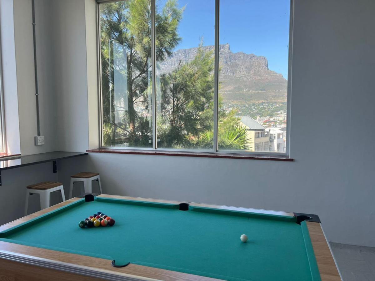Table Mountain Inn Cape Town Bagian luar foto